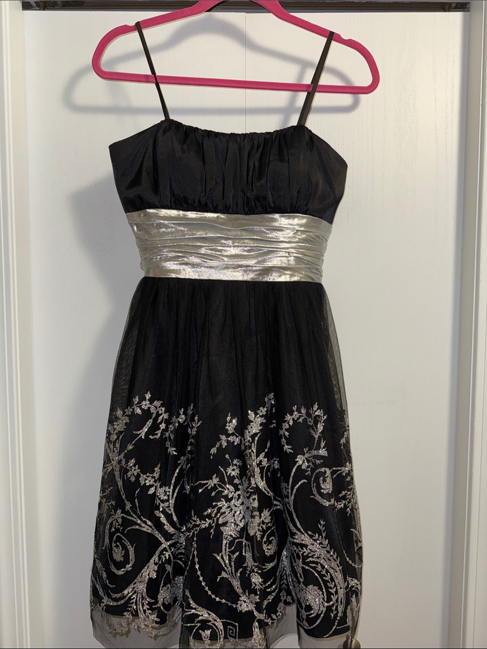 JADE Black Midi Spaghetti Strap W/ Silver Shimmer Detail SZ 5